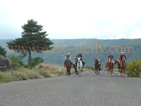mount_etna_riding_17